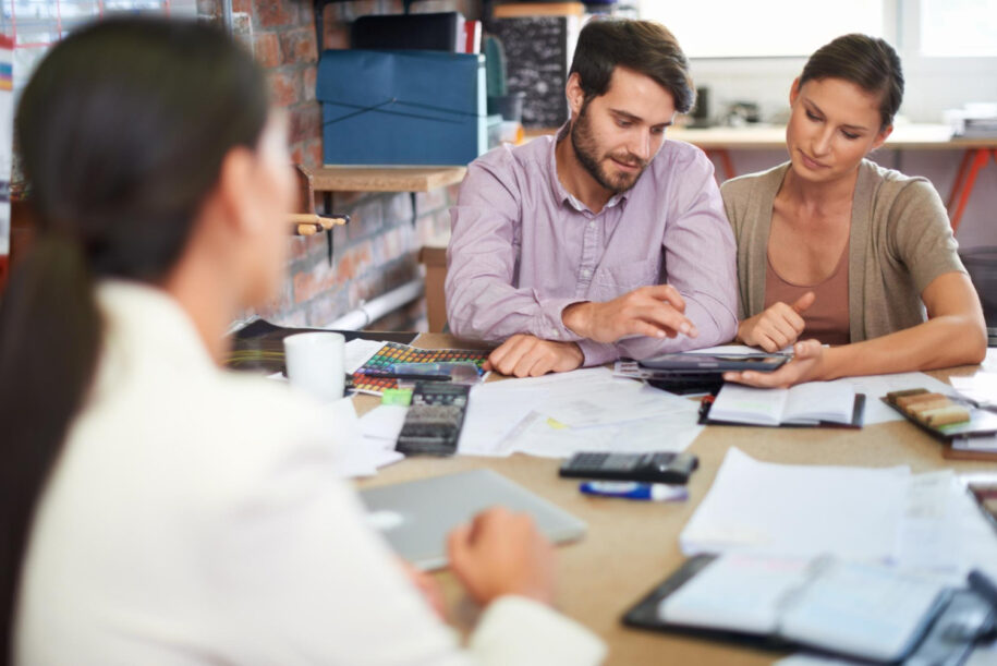 reunidos para hablar sobre fiscalidad